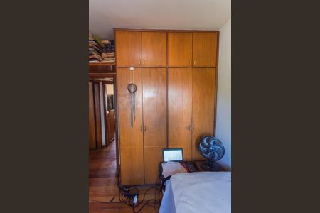 Apartamento à venda com 95m², 3 quartos e 2 vagasArmário do Quarto 2