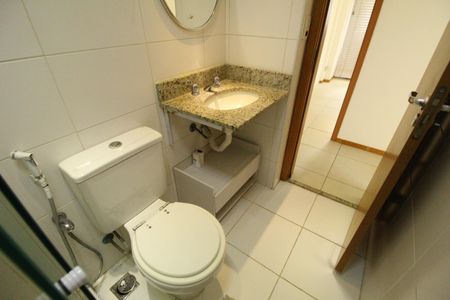 Apartamento à venda com 77m², 3 quartos e 1 vagaBanheiro social