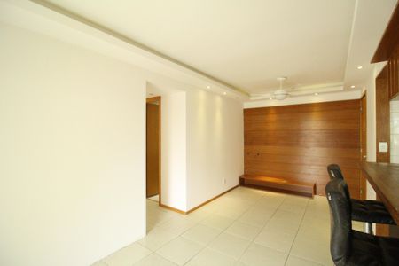 Apartamento à venda com 77m², 3 quartos e 1 vagaSala