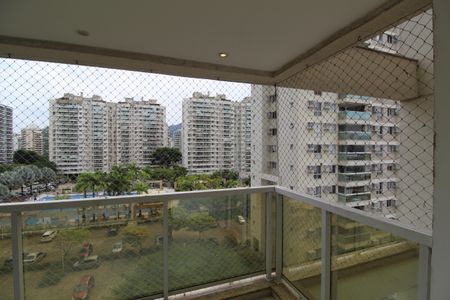 Apartamento à venda com 77m², 3 quartos e 1 vagaSala - Varanda