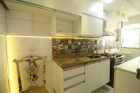 Apartamento à venda com 77m², 3 quartos e 1 vagaCozinha