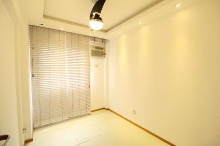 Apartamento à venda com 77m², 3 quartos e 1 vagaQuarto 1