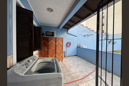 Casa à venda com 67m², 2 quartos e 1 vagaÁrea de Serviço