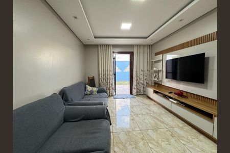 Casa à venda com 67m², 2 quartos e 1 vagaSala