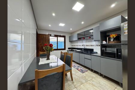 Casa à venda com 67m², 2 quartos e 1 vagaCozinha