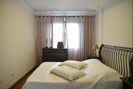 Apartamento à venda com 136m², 3 quartos e 2 vagasSuíte