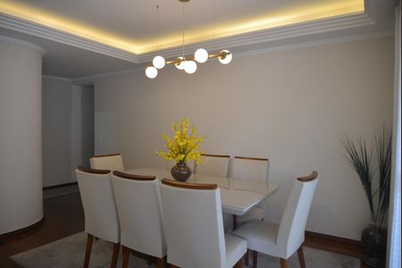 Apartamento à venda com 136m², 3 quartos e 2 vagasSala