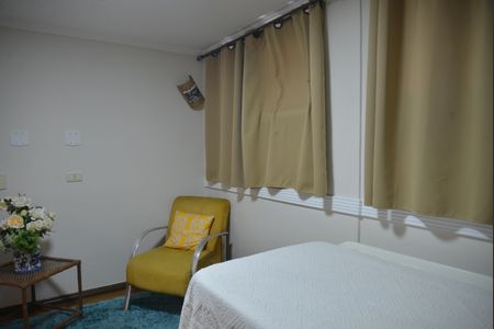 Apartamento à venda com 136m², 3 quartos e 2 vagasQuarto 4