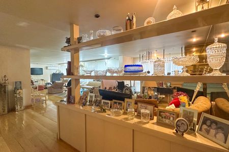 Apartamento à venda com 300m², 4 quartos e 4 vagasSala