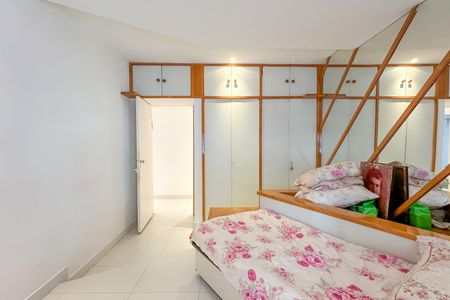 Apartamento à venda com 300m², 4 quartos e 4 vagasQuarto 01