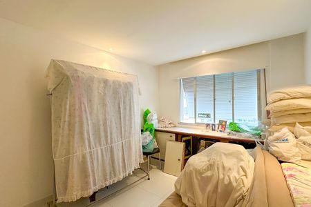 Apartamento à venda com 300m², 4 quartos e 4 vagasQuarto 03