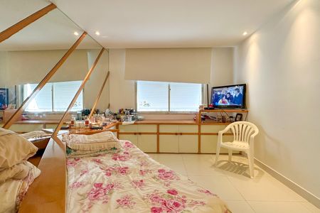 Apartamento à venda com 300m², 4 quartos e 4 vagasQuarto 01