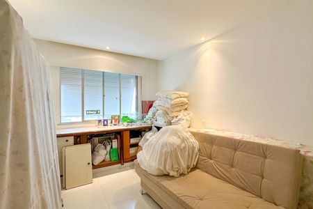 Apartamento à venda com 300m², 4 quartos e 4 vagasQuarto 03