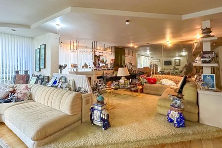 Apartamento à venda com 300m², 4 quartos e 4 vagasSala