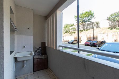 Apartamento para alugar com 48m², 2 quartos e 1 vagaÁrea de Serviço / Varanda