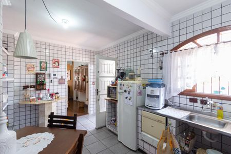 Casa à venda com 446m², 7 quartos e 4 vagas Casa à venda com 446m², 7 quartos e 4 vagasCozinha