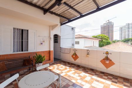Casa à venda com 446m², 7 quartos e 4 vagas Casa à venda com 446m², 7 quartos e 4 vagasQuintal