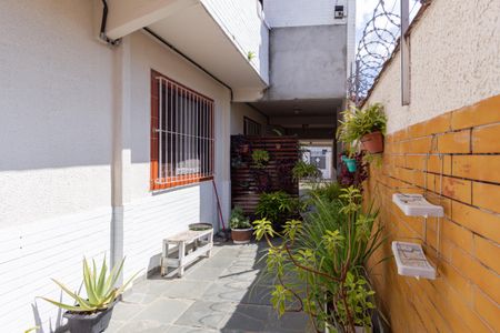 Casa à venda com 446m², 7 quartos e 4 vagas Casa à venda com 446m², 7 quartos e 4 vagasEdícula