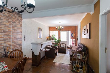 Casa à venda com 446m², 7 quartos e 4 vagas Casa à venda com 446m², 7 quartos e 4 vagasSala