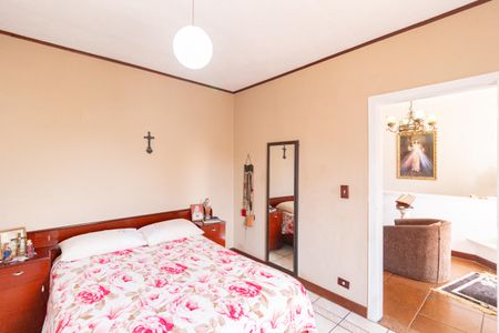 Casa à venda com 446m², 7 quartos e 4 vagas Casa à venda com 446m², 7 quartos e 4 vagasQuarto 1