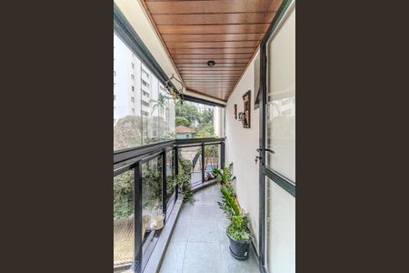 Apartamento à venda com 100m², 3 quartos e 2 vagasVaranda