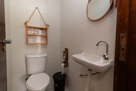 Casa à venda com 165m², 3 quartos e 4 vagasLavabo 2