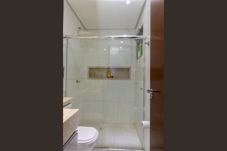 Casa à venda com 165m², 3 quartos e 4 vagasBanheiro