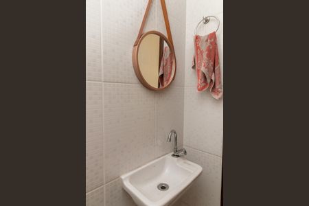 Casa à venda com 165m², 3 quartos e 4 vagasLavabo 2