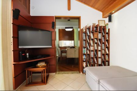 Casa de condomínio à venda com 115m², 3 quartos e 2 vagasSala