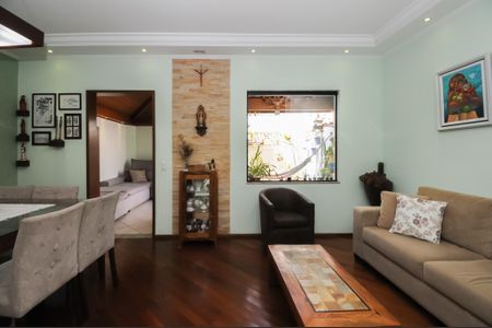 Casa de condomínio à venda com 115m², 3 quartos e 2 vagasSala