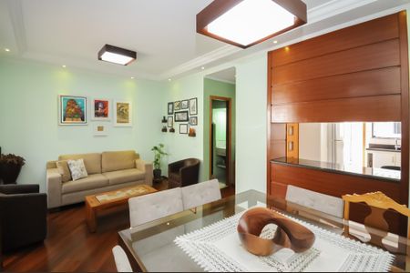 Casa de condomínio à venda com 115m², 3 quartos e 2 vagasSala