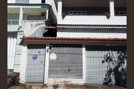 Casa à venda com 120m², 2 quartos e 1 vagaFachada