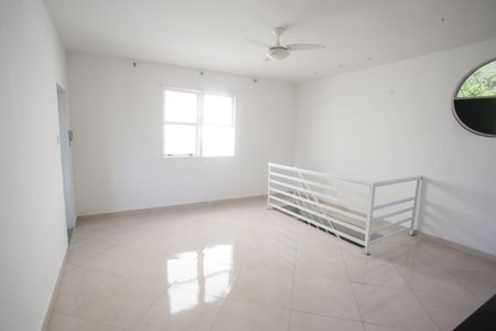 Casa à venda com 120m², 2 quartos e 1 vagaSala