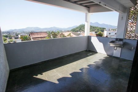 Casa à venda com 120m², 2 quartos e 1 vagaÁrea de Serviço