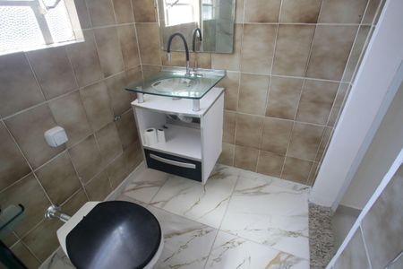 Casa à venda com 120m², 2 quartos e 1 vagaBanheiro Social