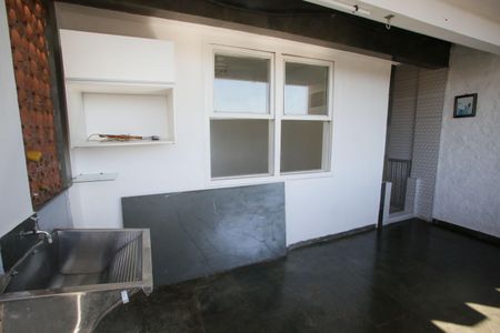 Casa à venda com 120m², 2 quartos e 1 vagaÁrea de Serviço