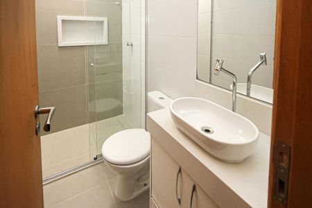 Casa à venda com 140m², 3 quartos e 2 vagasBanheiro da Suite