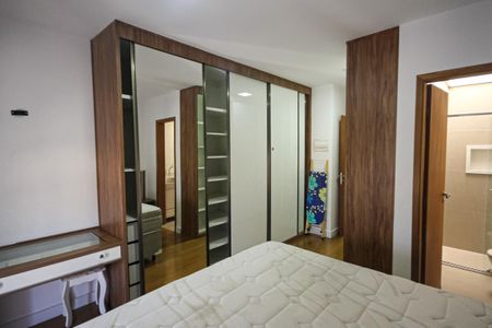 Casa à venda com 140m², 3 quartos e 2 vagasSuite