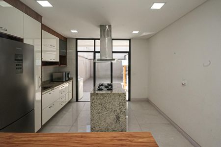 Casa à venda com 140m², 3 quartos e 2 vagasCozinha