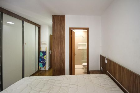 Casa à venda com 140m², 3 quartos e 2 vagasSuite