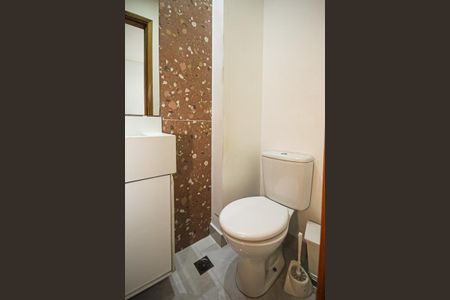 Casa à venda com 140m², 3 quartos e 2 vagasBanheiro