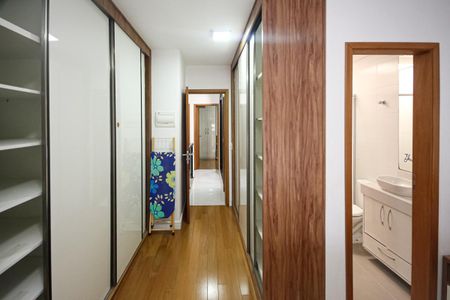Casa à venda com 140m², 3 quartos e 2 vagasSuite