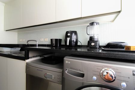 Apartamento à venda com 70m², 1 quarto e 1 vagaÁrea de Serviço