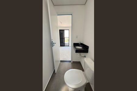 Apartamento à venda com 106m², 2 quartos e 2 vagas Apartamento à venda com 106m², 2 quartos e 2 vagasBanheiro da Suíte