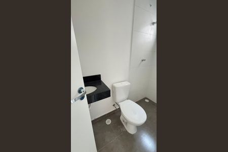 Apartamento à venda com 106m², 2 quartos e 2 vagas Apartamento à venda com 106m², 2 quartos e 2 vagasBanheiro