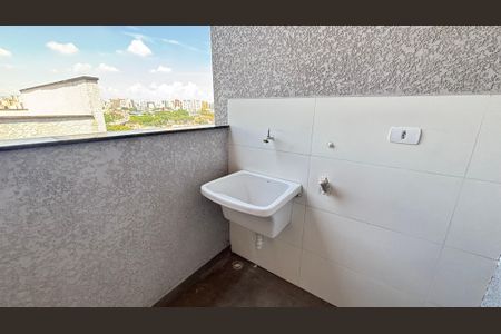Apartamento à venda com 106m², 2 quartos e 2 vagas Apartamento à venda com 106m², 2 quartos e 2 vagasCobertura - Area de Serviço