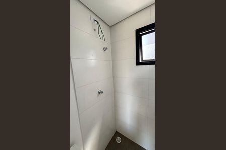 Apartamento à venda com 106m², 2 quartos e 2 vagas Apartamento à venda com 106m², 2 quartos e 2 vagasBanheiro da Suíte