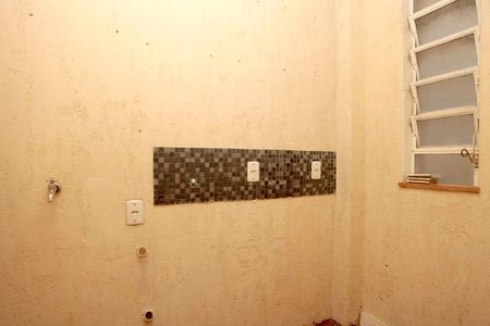 Apartamento à venda com 84m², 2 quartos e sem vagaCozinha + Área de Serviço