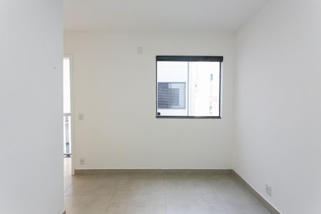 Casa de condomínio à venda com 115m², 3 quartos e 2 vagasSuíte