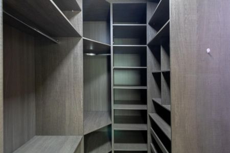 Casa à venda com 143m², 3 quartos e 2 vagasCloset